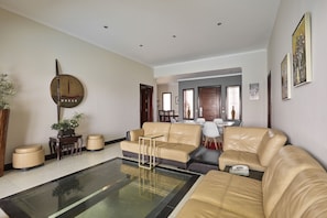 Suite Royal, 4 habitaciones, fumadores, vistas al lago | Ropa de cama de alta calidad, colchones Select Comfort, minibar