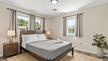 5 bedrooms, iron/ironing board, free WiFi, bed sheets