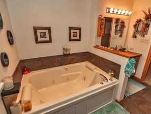 Tina y tina de hidromasaje 