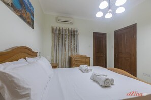 2 Schlafzimmer, Bügeleisen/Bügelbrett, Reisekinderbett, WLAN
