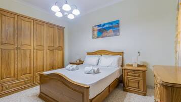 2 quartos, ferros/tábuas de passar roupa, berço de viagem, Wi-Fi