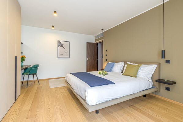 1 bedroom, laptop workspace, iron/ironing board, free WiFi