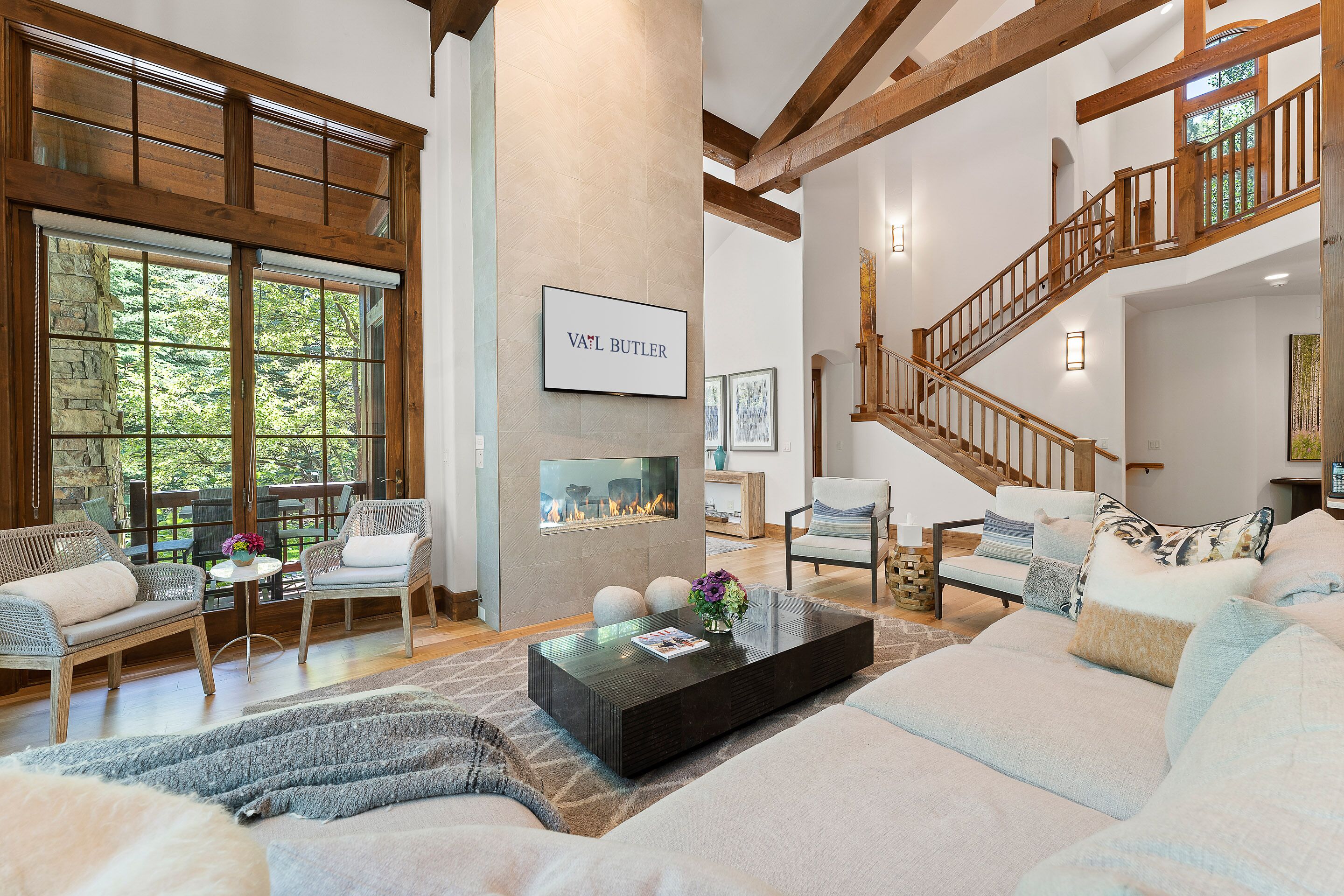 Modern Mountainside Retreat by Vail Butler