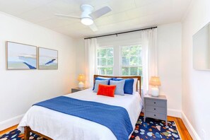 2 bedrooms, desk, iron/ironing board, travel crib