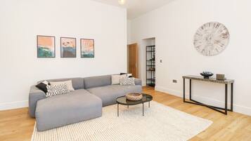 Cottage | Living area