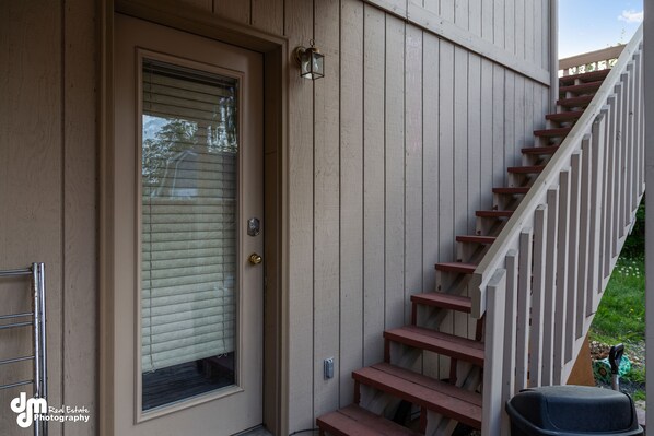 Exterior detail - 2 Bedroom 1 Bathroom Home Near Alaska Golf Course and Alaska Zoo (Anchorage)