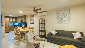 Comfort House | 3 bedrooms, Egyptian cotton sheets, premium bedding, down duvets