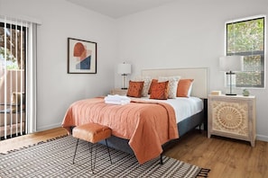 3 habitaciones, tabla de planchar con plancha, cuna de viaje y wifi