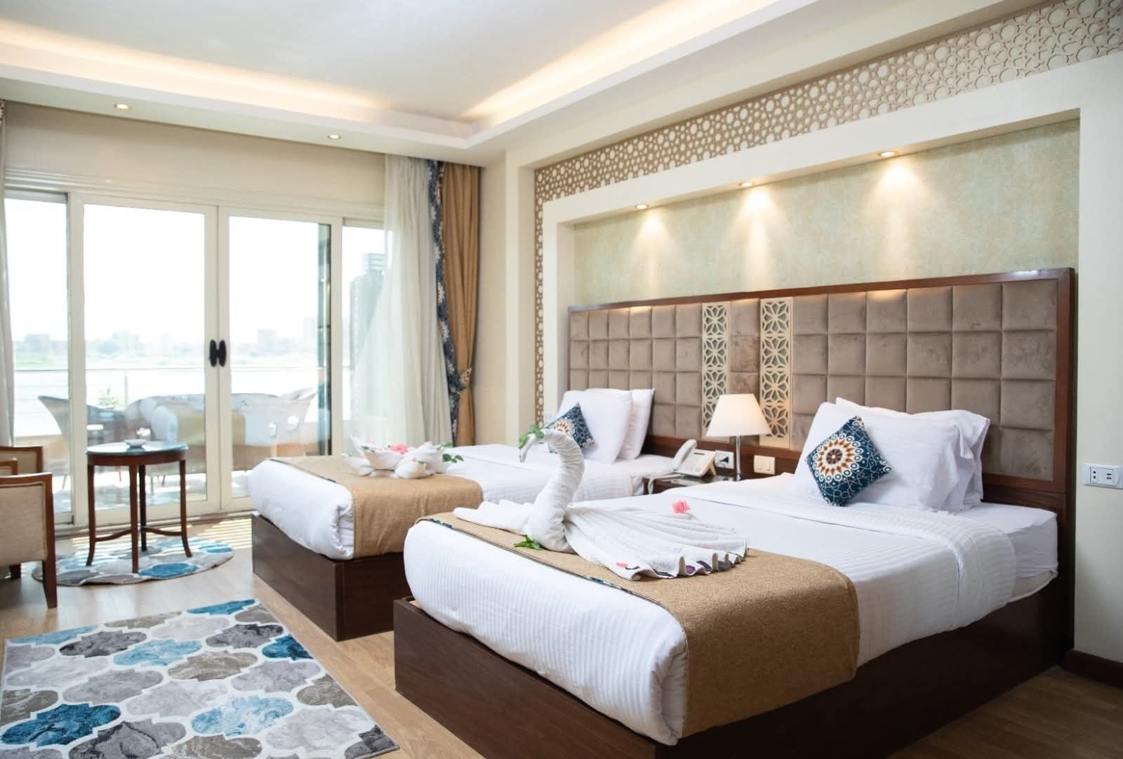 Superior Double or Twin Room, 1 Bedroom, Air conditioning, River View | Terrace/patio