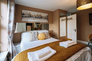 1 bedroom, iron/ironing board, Internet, bed sheets
