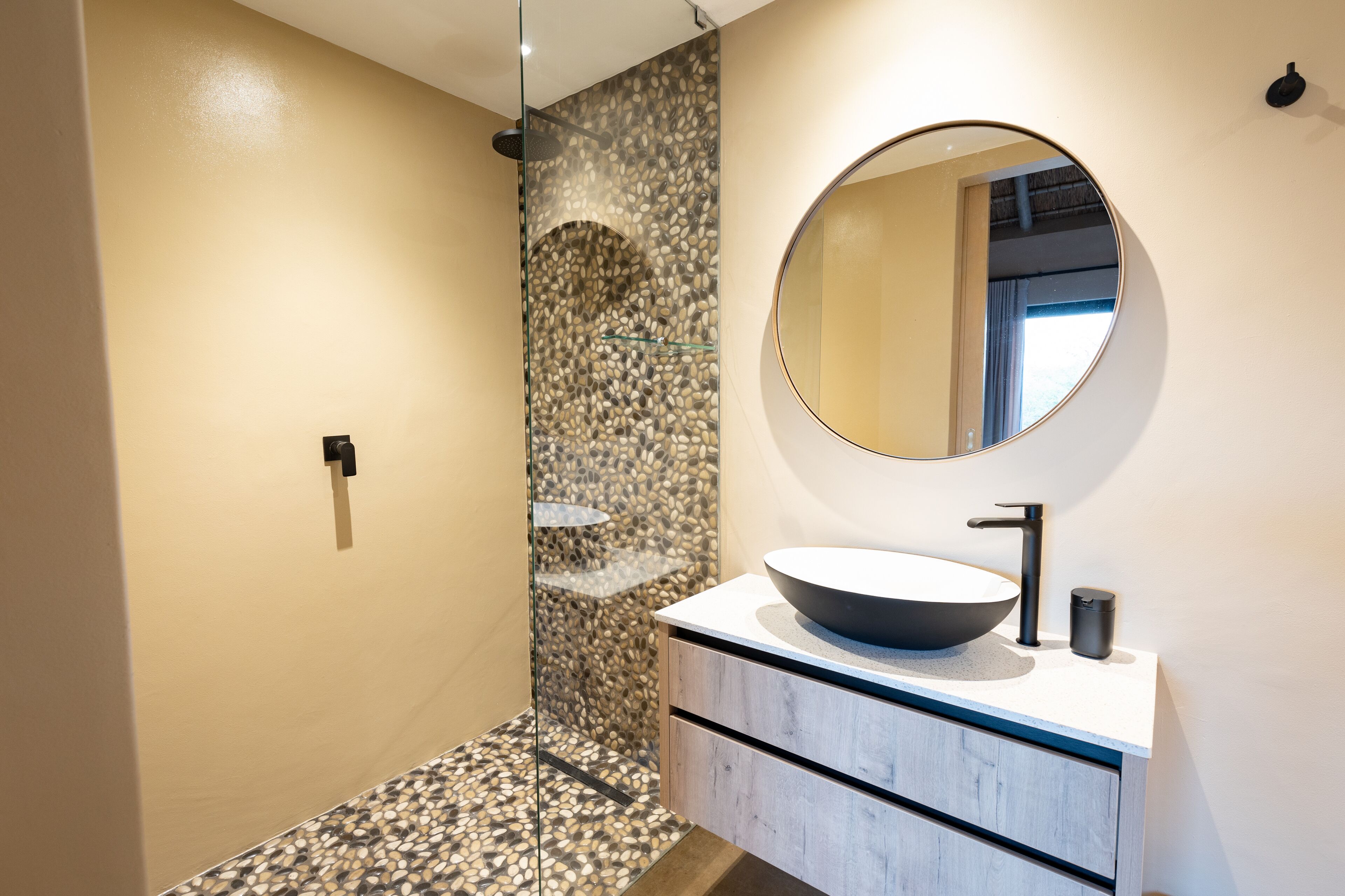 Combined shower/tub, hair dryer, towels, soap