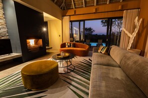 Living room with fire place