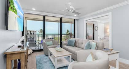 Sea View for Two! Sundial Resort, Steps to the Beach, Private Lanai