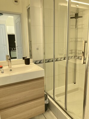 Dusche