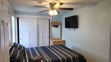 4 bedrooms, free WiFi, bed sheets