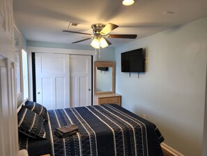 4 bedrooms, free WiFi, bed sheets