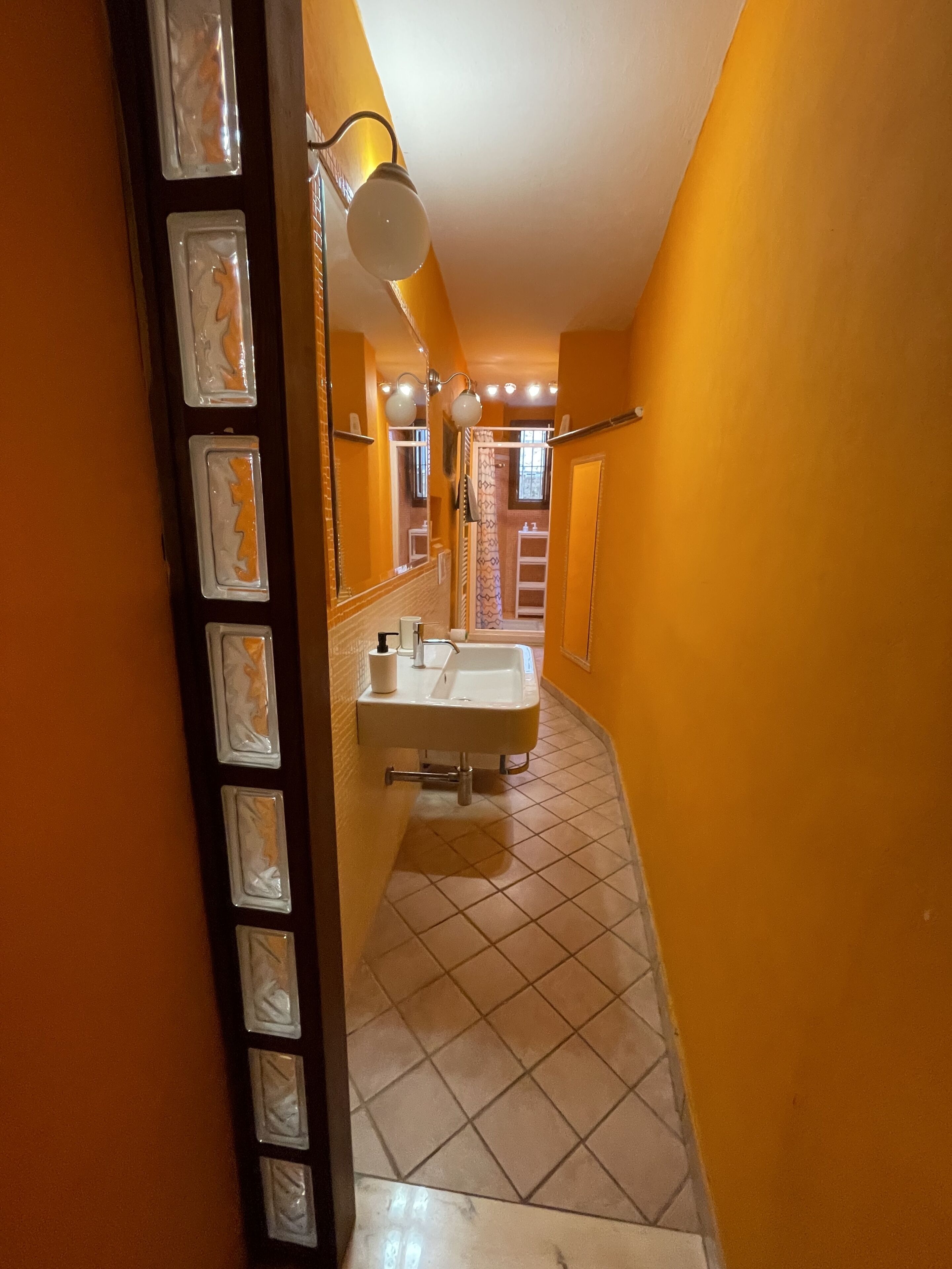 Douche, bidet