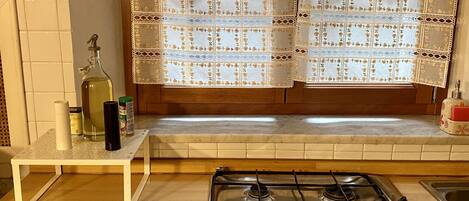 Microwave, oven, stovetop