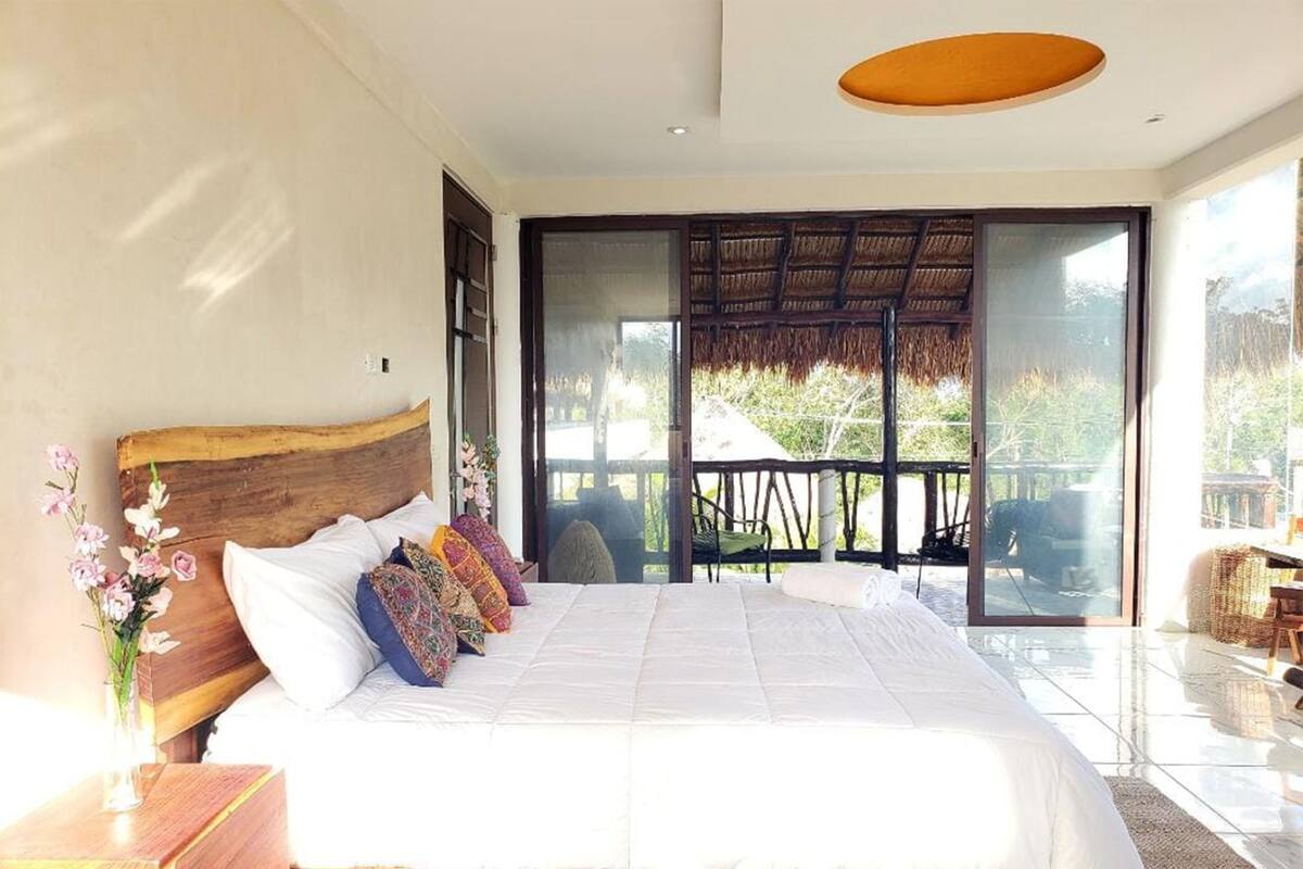 Master Suite with Balcony Pool View | WiFi (free), bed sheets