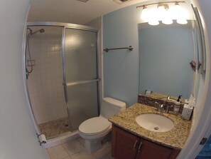 Combined shower/tub