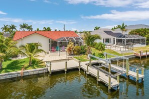 Exterior - A twist of tropical passion - SW Cape (south facing) with fully Inclusive rates (Cape Coral)