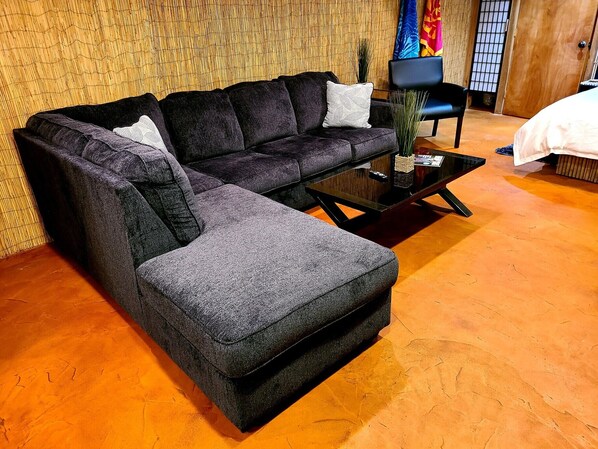 Smart TV, fireplace, DVD player