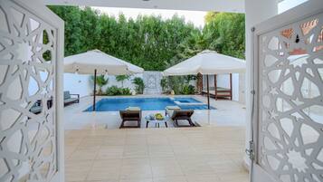 Indoor pool, outdoor pool
