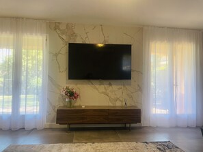 Nicht klassifiziertes Bild, 3 von 26, Schaltfläche