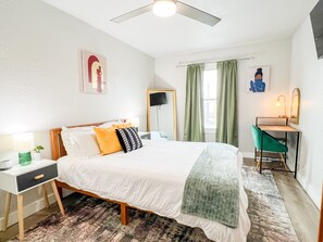 1 habitación, escritorio, tabla de planchar con plancha y wifi gratis 