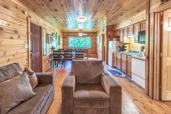 Smart TV, chimenea, futbolito, mesa de ping pong