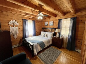 3 Schlafzimmer, Schreibtisch, Bügeleisen/Bügelbrett, WLAN