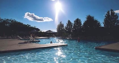 Pocono Chalet Cabin Sauna Game Room Fire Pit Pools