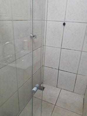 Toallas y papel de baño