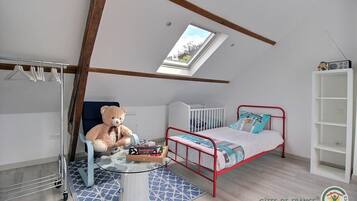 2 Schlafzimmer, BĂŒgeleisen/BĂŒgelbrett, kostenloses WLAN, BettwĂ€sche