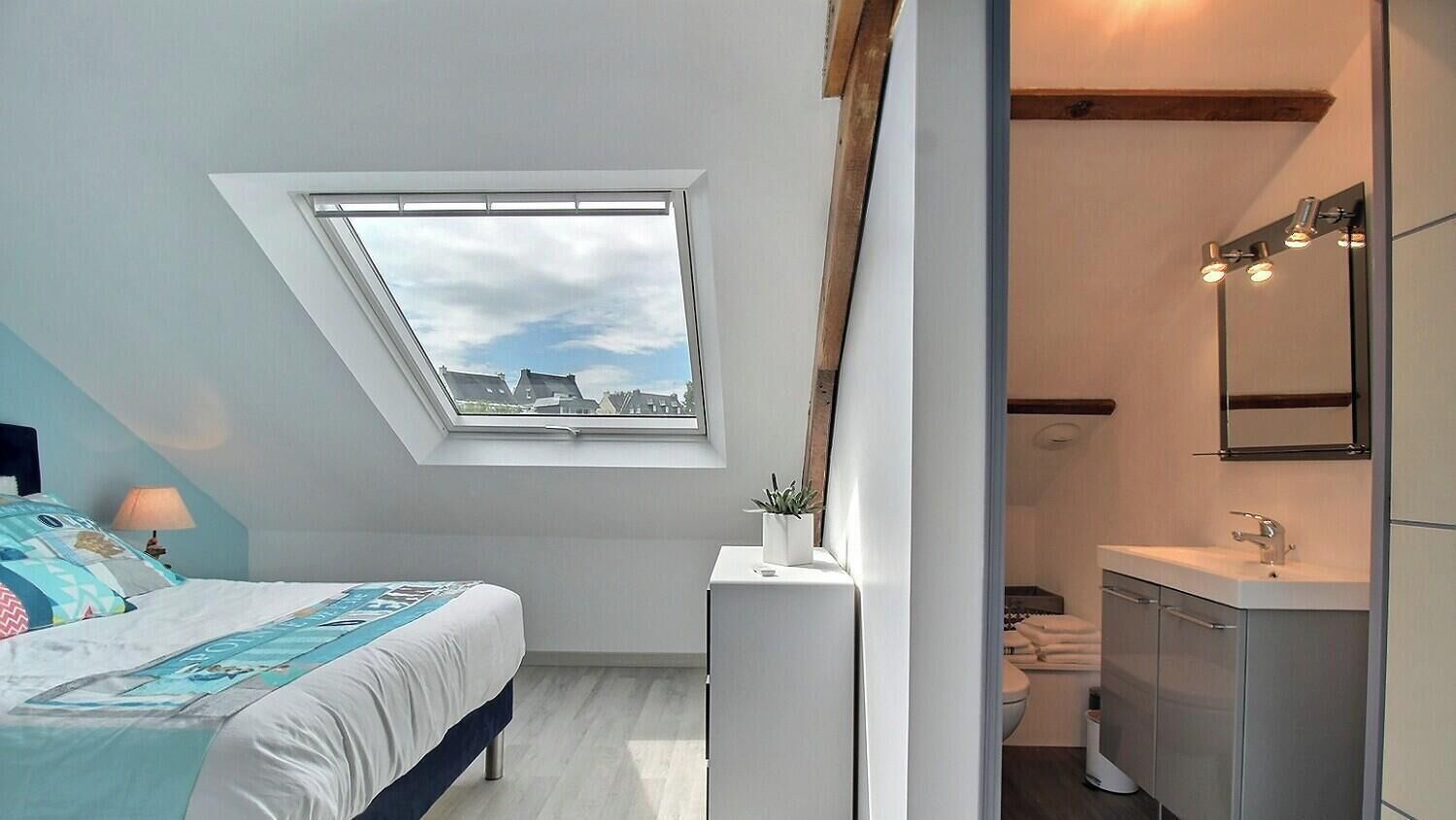 2 chambres, fer et planche à repasser, Wi-Fi gratuit, draps fournis