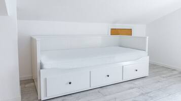 1 habitación y ropa de cama