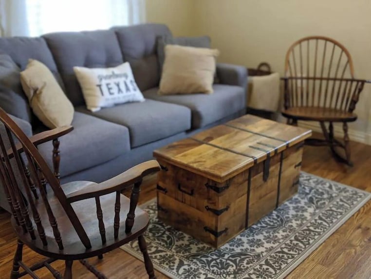 Victorian Cottage - Granbury, TX