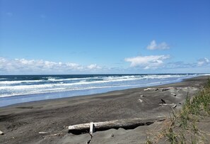 靠近海滩