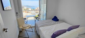 2 slaapkamers, een strijkplank/strijkijzer, gratis wifi, beddengoed