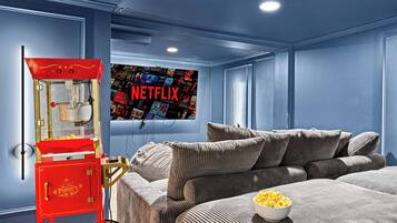 5 chambres, bureau, fer et planche à repasser, lit parapluie