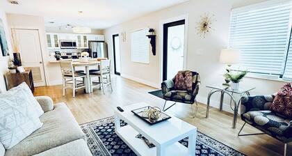 Modern 2BR Central Miami duplexâWiFi + parking