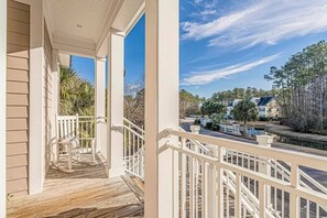 Property grounds - Golf Haven: Luxe 4-Bed Retreat Near Myrtle Beach (Murrells Inlet)