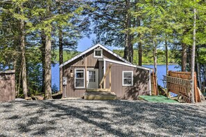Exterior - Pet-Friendly Ellsworth Cottage on Branch Lake (Ellsworth)