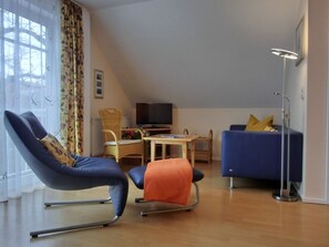 Fernseher, Stereoanlage