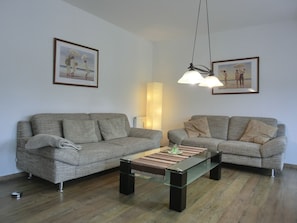 Fernseher, Stereoanlage