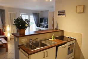 Refrigerador, horno, placa de cocina, lavavajillas