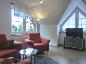 Fernseher, Stereoanlage