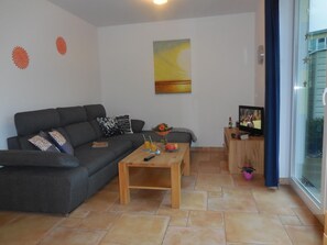 Fernseher, Stereoanlage