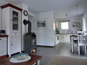 Interior - Vacation apartment W17.1.S - 2-room vacation apartment close to the beach near the (Graal-Müritz)