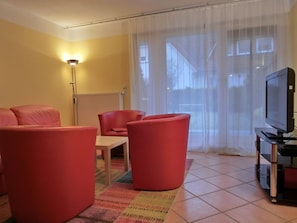 Fernseher, Stereoanlage